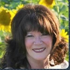 Meet your Posher, Beverly